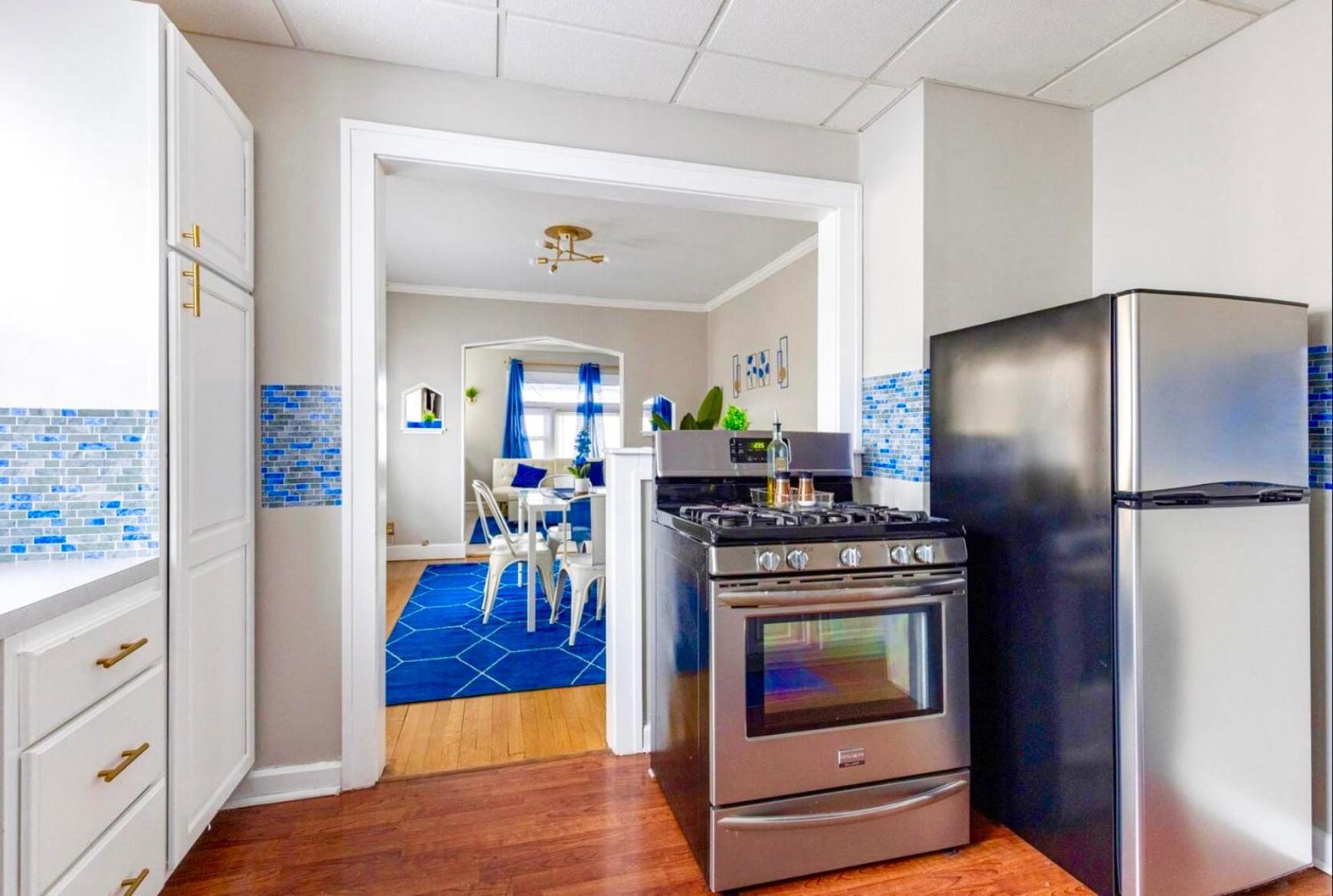 The Sapphire Haven - Your Old Brooklyn Oasis Awaits Families, Couples, Business Travelers Near Downtown With Parking, 300 Mb Wifi & Self Check-In Cleveland Exterior foto