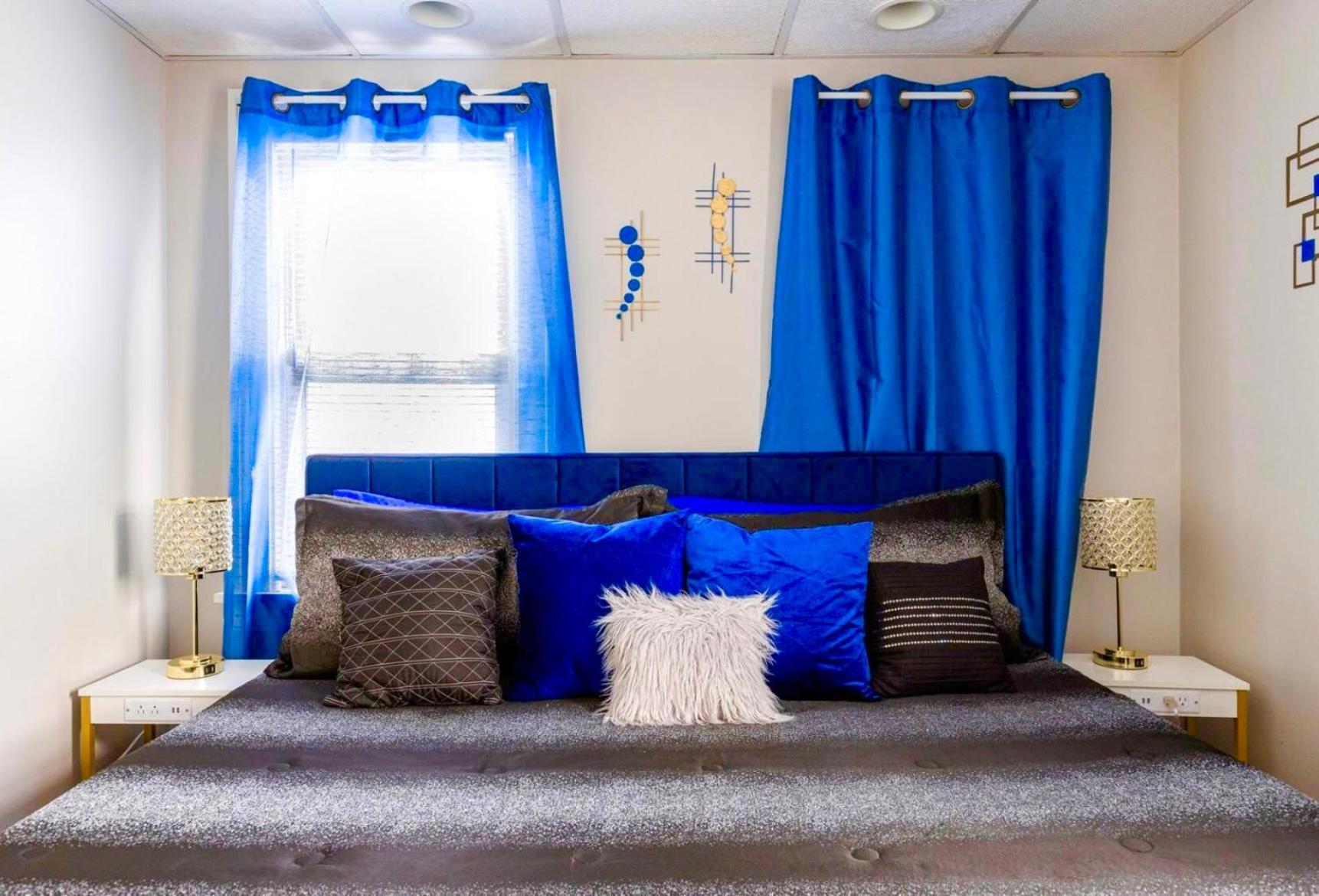 The Sapphire Haven - Your Old Brooklyn Oasis Awaits Families, Couples, Business Travelers Near Downtown With Parking, 300 Mb Wifi & Self Check-In Cleveland Exterior foto