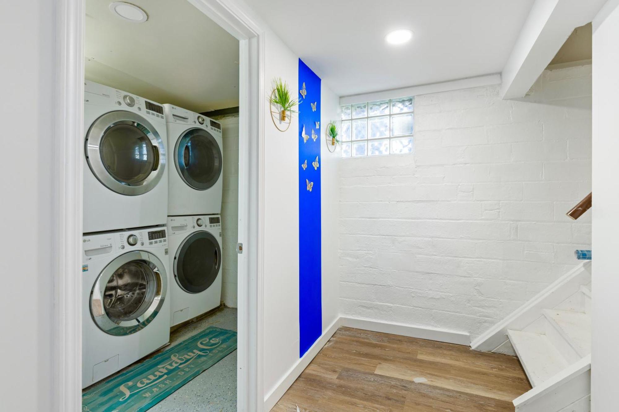 The Sapphire Haven - Your Old Brooklyn Oasis Awaits Families, Couples, Business Travelers Near Downtown With Parking, 300 Mb Wifi & Self Check-In Cleveland Exterior foto
